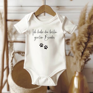 Baby / Baby Body / Personalisiert / Geschenk / Geburt / Geburtstag / mit Motiv / Name / Body mit Wunschtext / Schwangerschaft / Hung / Pfote Bild 1