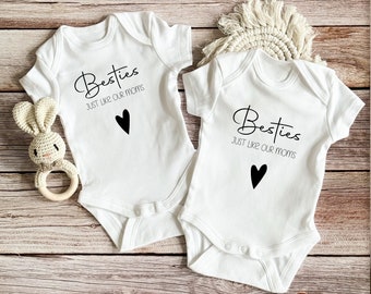 Baby / baby body / personalized / gift / birth / birthday / with motif / name / body with desired text / pregnancy / besties