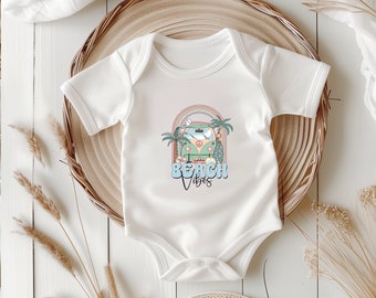 Baby / Baby Body / Personalisiert / Geschenk / Geburt / Geburtstag / mit Motiv / Name / Body / Beach / Strand / Surf / Surfer / Surfing