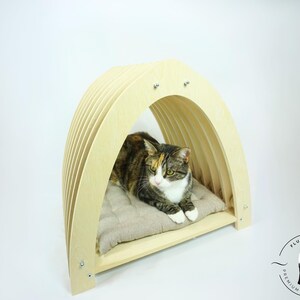 Modern cat bed, Pet Furniture, Modern Arched Pet Bed,  Natural Wood Cat and Small Dog Furniture,  Minimalist Cozy Pet bed