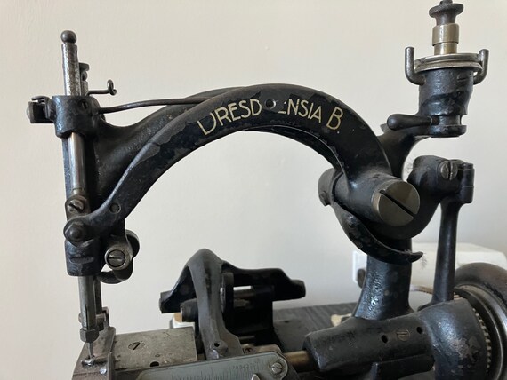 Grossmann Dresdensia B Antique Straw Hat Chain Stitch Machine - Etsy