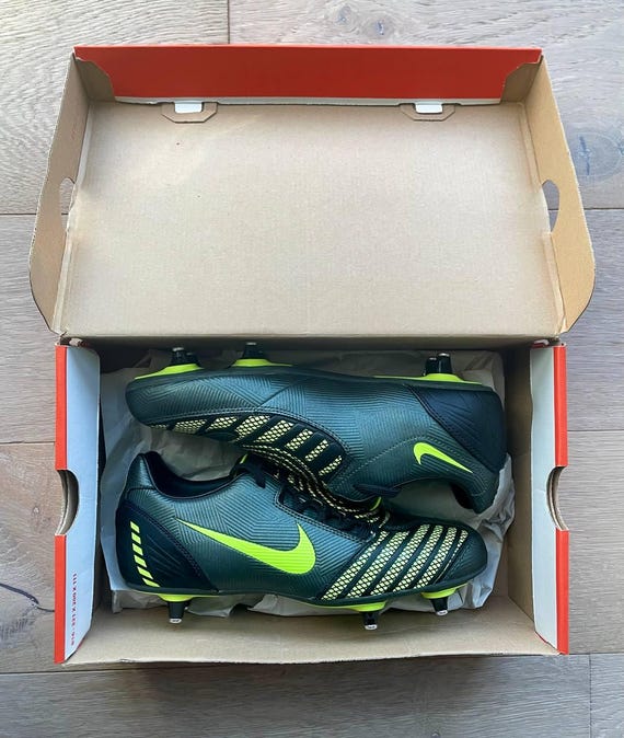 NEW 2008 Nike Total 90 Shoot Ll 2 FG. Size 8US/7UK/41EUR  display picture 3