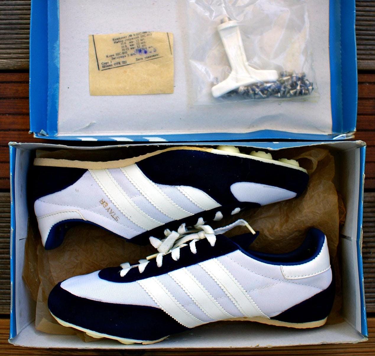 NEW 1988 Adidas Stayer Running Spikes. Size 7UK/7,5US/41EUR. Made