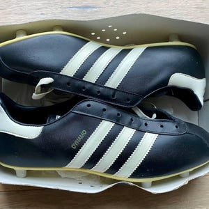 NEUE VINTAGE 1980er Adidas Dynamo Klaus Fischer Fußballschuhe mit zusätzlichen Stollenschuhen. Größe 8,5UK/9US/42,5EUR. Hergestellt in der UdSSR
