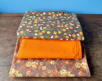 Juego de sábanas vintage sin usar de los años 70 con flores o sábana naranja con funda de almohada