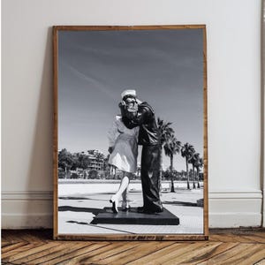 Love Statue Poster, Vintage Black and White Digital Print, Iconic WWII Sailor Kiss Wall Art, Minimalist Home Decor, Instant Download