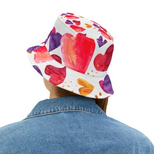 Multi color hearts bucket hat