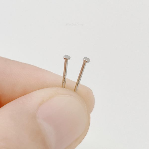Kleine 1,5 mm sterlingzilveren dot-oorknopjes, stapeloorbellen