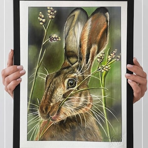 Stampa lepre nell’habitat naturale-colori del bosco-amanti animali-decorazioni per pareti-regalo-disegno originale creato a mano per cornice