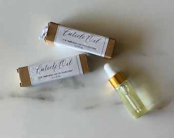 Aceite orgánico para cutículas hecho a mano: Crecimiento y fortalecimiento de las uñas