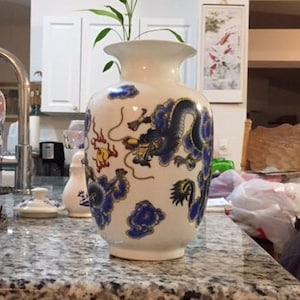 Chinese blue dragon vase