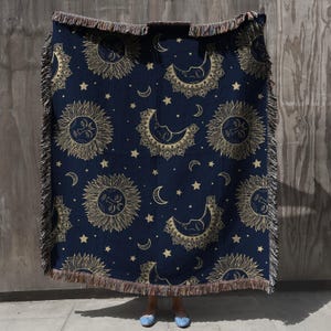 Sun and Moon Woven Blanket - Celestial Lunar Stars Throw, Bohemian Home Decor for Astrology Lovers, Mystical Cosmic Quilt, Cozy Bedding Gift