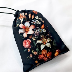 Tarot card bag Flowers, tarot pouch satin, drawstring pouch, witchy bag, altar tools, Oracle Deck Bag, Pouch Bag for Tarot Card, tarot gifts
