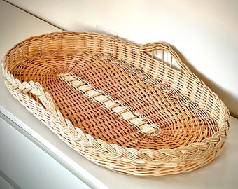 Cesta cambiadora de mimbre tejida a mano: sauce natural