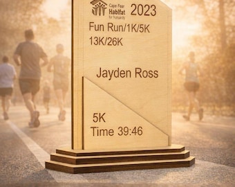 Trophée du marathon personnalisé — Plaque d'exposition de médailles de course en bois personnalisée