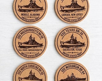Ensemble de sous-verres en liège représentant des cuirassés de l'US Navy, sous-verres militaires de la Seconde Guerre mondiale, décoration navale