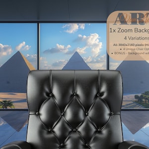 Könnte beinhalten: Ein schwarzer Ledersessel mit einem gesteppten Rücken und Sitz, der vor einem großen Fenster mit Blick auf die Pyramiden von Gizeh steht. Das Fenster wird von einem modernen, eleganten Bürogebäude eingerahmt.