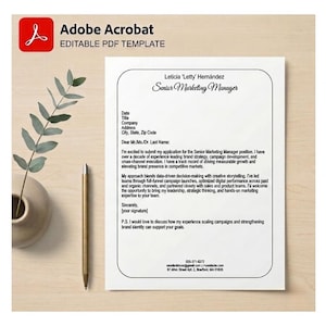 Può includere: Un modello di lettera bianco con il logo Adobe Acrobat in alto a sinistra. Il documento include un'intestazione con un nome e un titolo e un corpo di testo. Una penna e un vaso con una pianta sono sul lato sinistro.