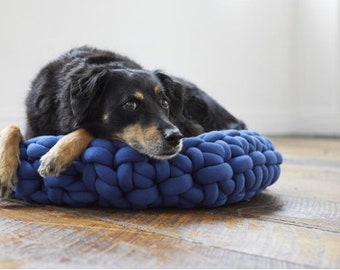 Crochet Dog Bed pattern-beginner easy use fingers not hook to crochet pattern-So soft, so easy, so fast-perfect gift.