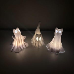 Ghost Cat Halloween LED Lights - Spooky Pet Lover Decor for Home - Cat Themed 3D Printed Night Light - Fall Desk Decoration