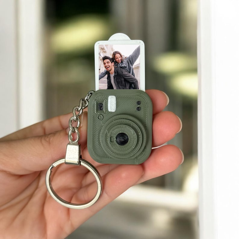 Mini Camera Photo Keychain – Custom Picture Gift for Travel Lovers - Etsy