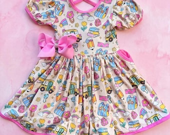 Vestido escolar rosa para niñas con lazo a juego, vestido para la vuelta al cole para niñas pequeñas, vestido rosa con el abecedario para niñas, vestido con volantes para la vuelta al cole