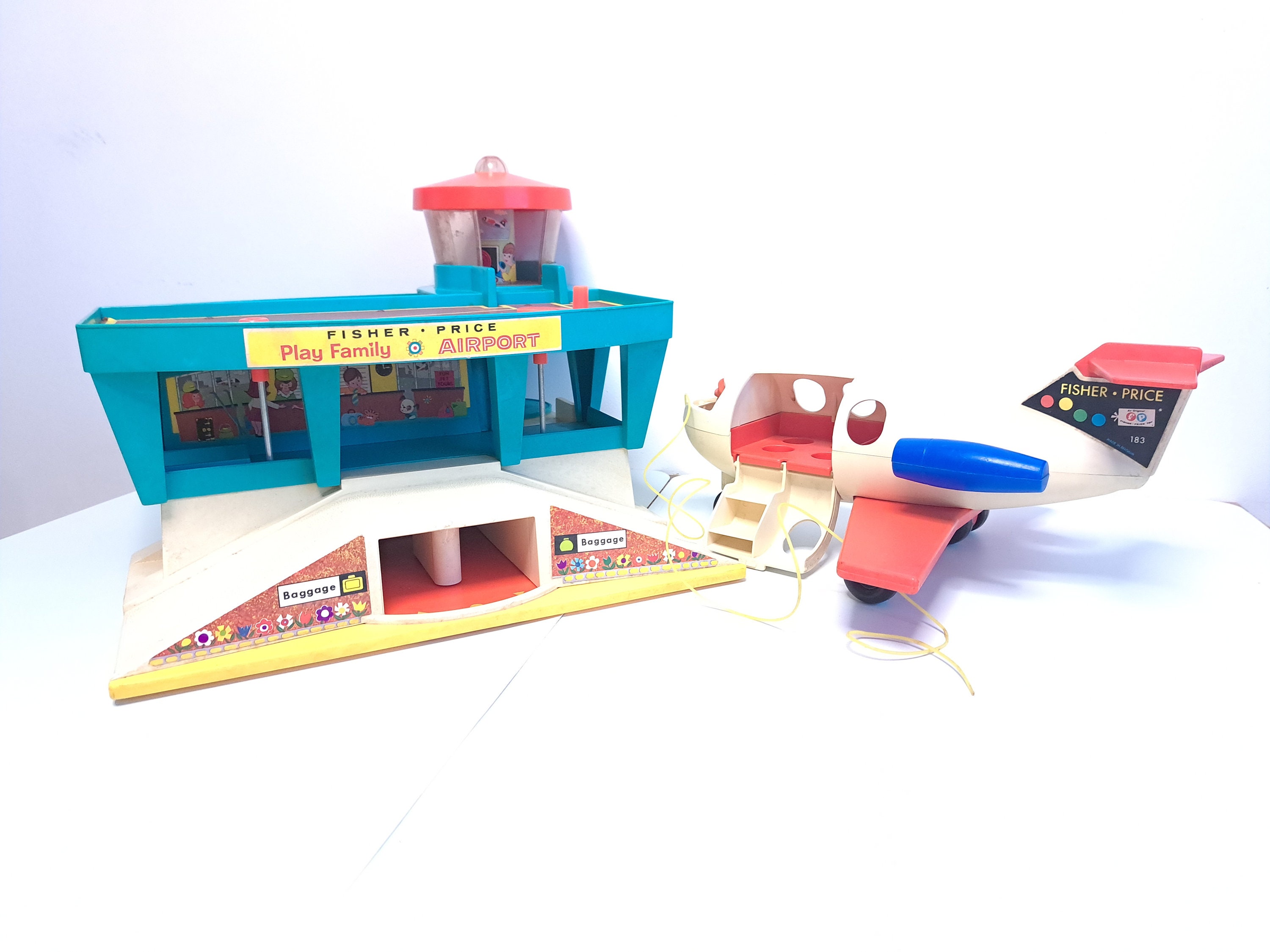 HOT 996 Fisher Price Airport 1972 Fisher Price Airport 996, 1972