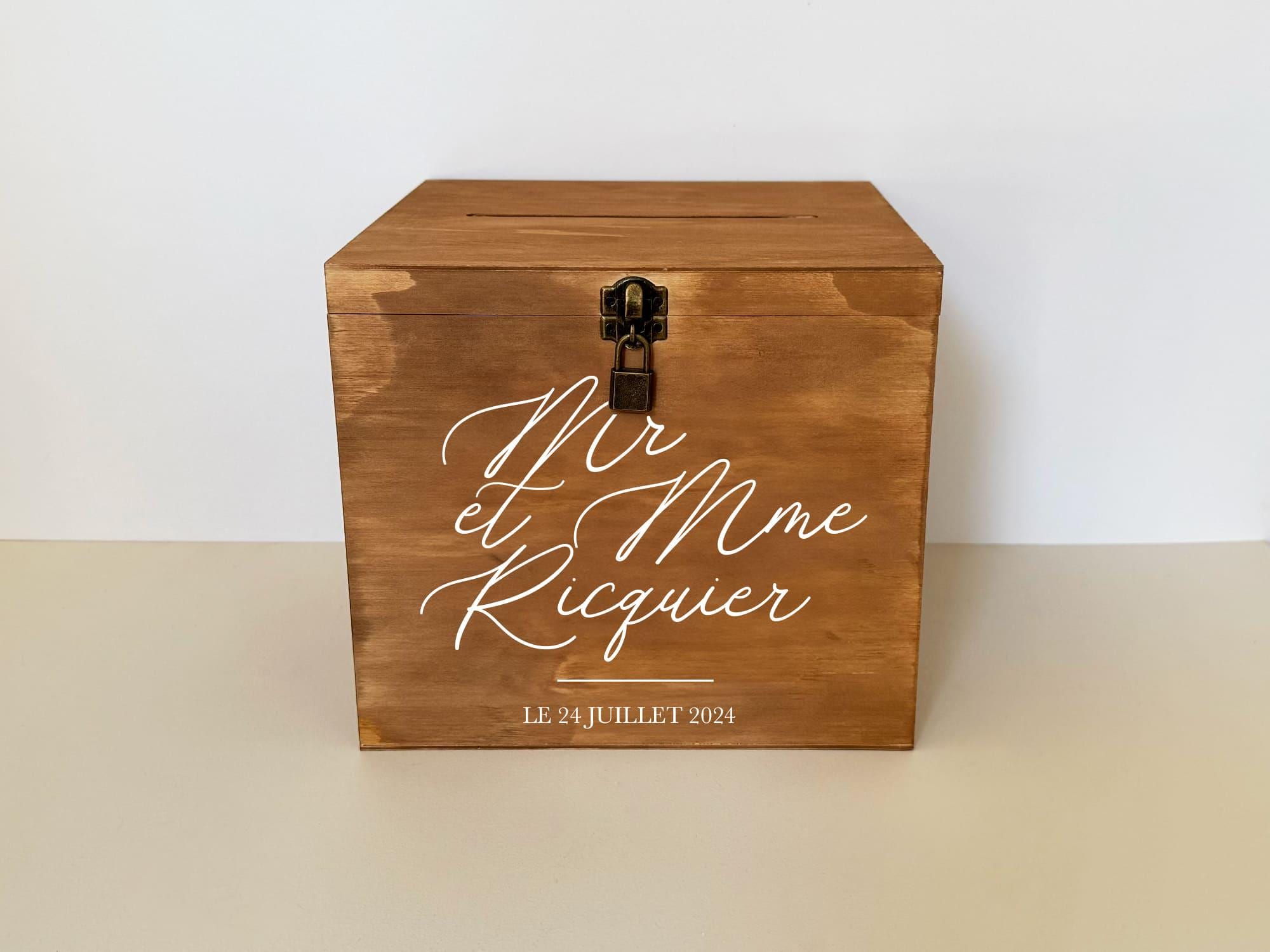 Urne de mariage en bois noyer personnalisée – Style bohème