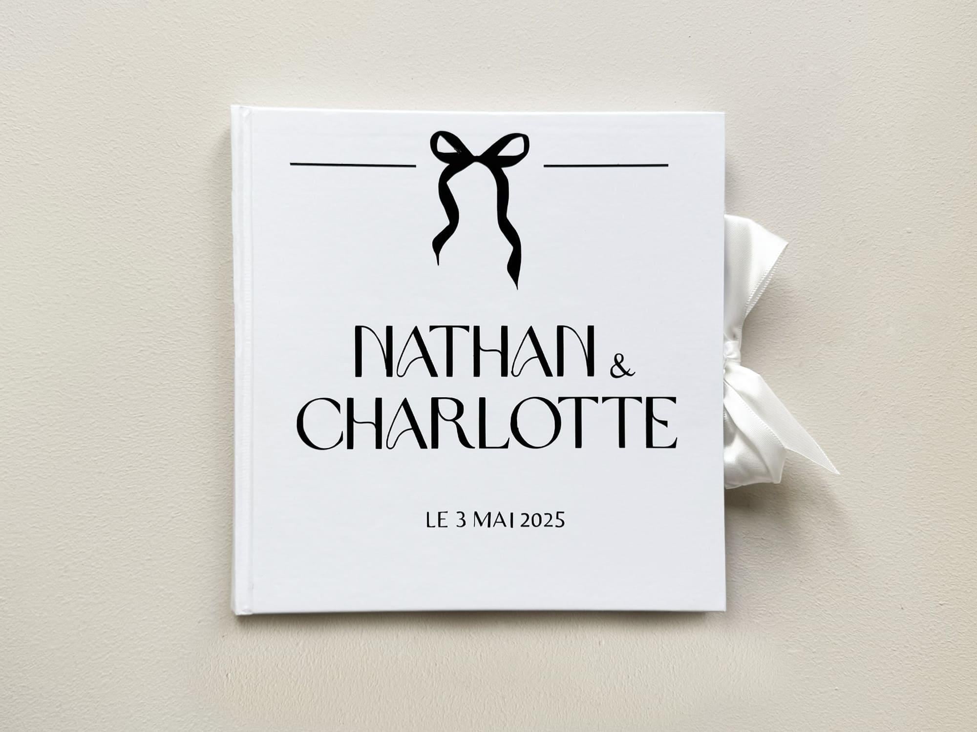 Livre d’or mariage personnalisé blanc avec ruban élégant