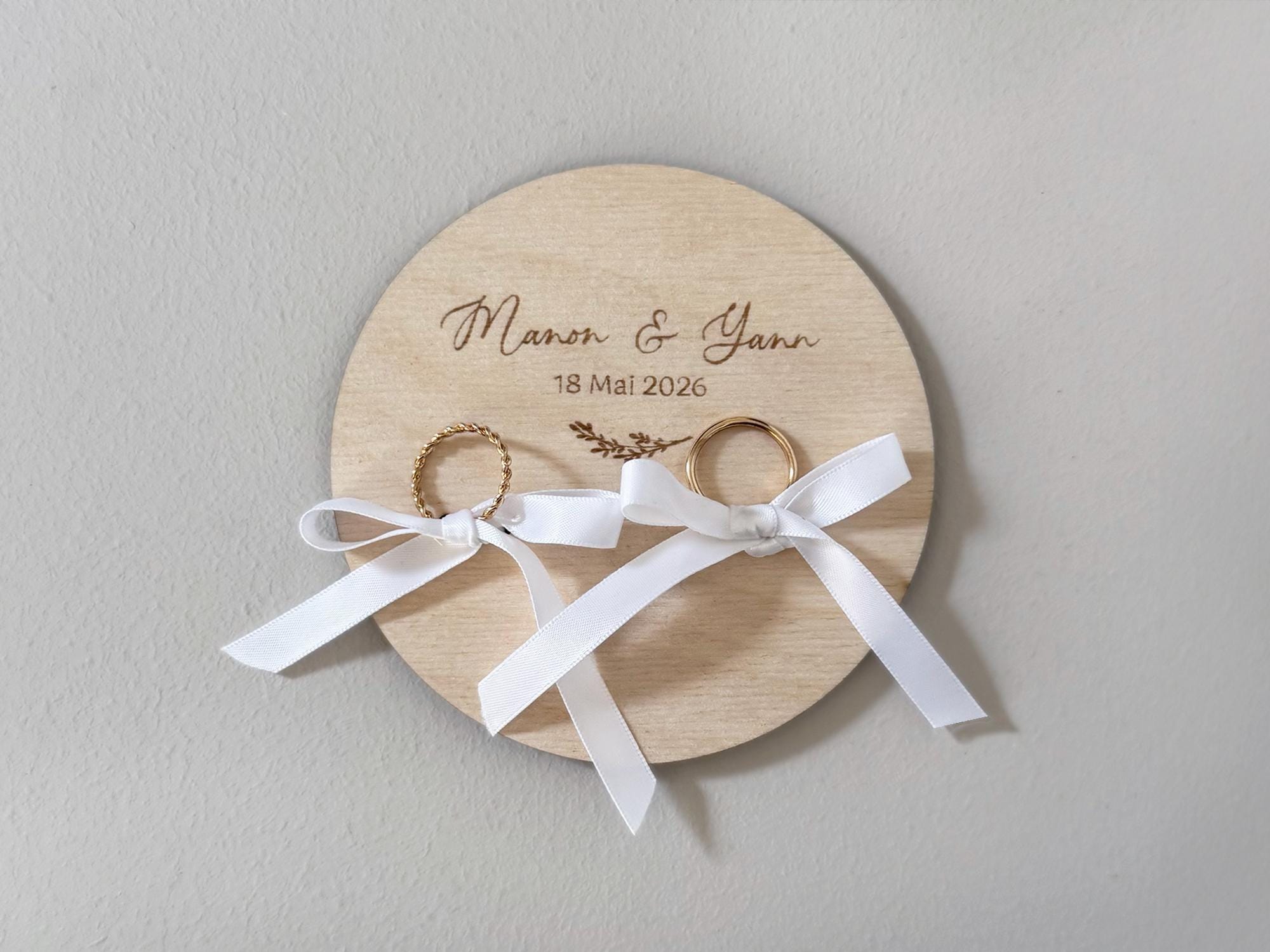 Porte-Alliances en Bois Naturel avec Gravure Personnalisée