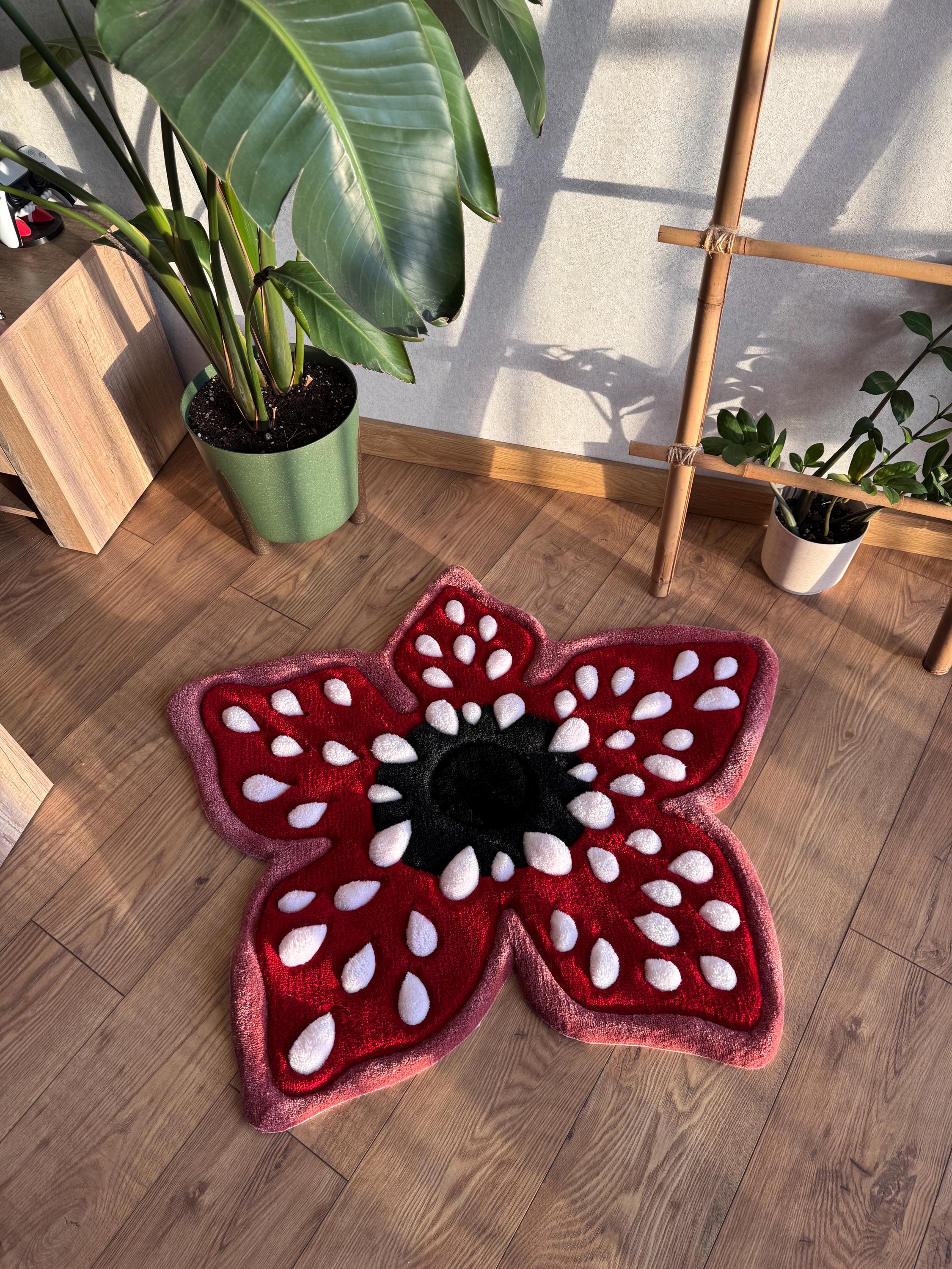 Strange Flower With Teeth, Monster Flower Custom Handmade Tufted Rug ...