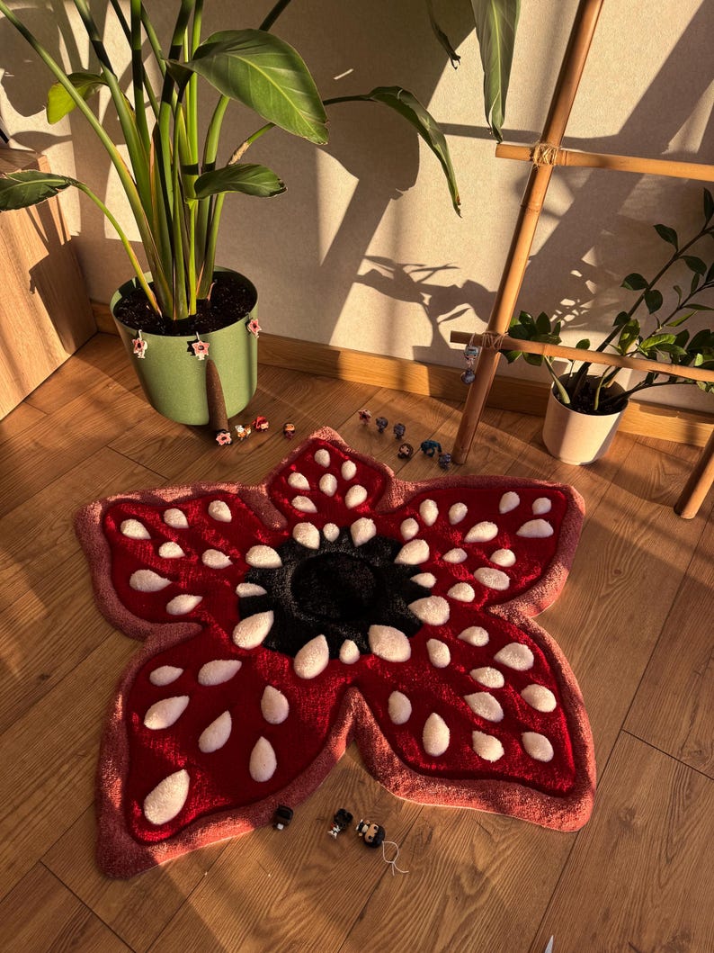 Strange Flower With Teeth, Monster Flower Custom Handmade Tufted Rug ...