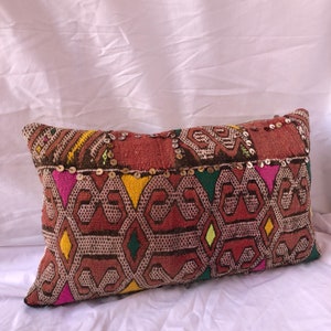Handmade Wool Moroccan Pillow: Vintage Boho Lumbar Cushion (65x35 cm)