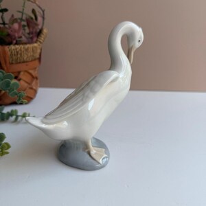 Vintage 1976 Nao by Lladro Goose Figurine | Spain Porcelain | Collectible Bird Statue image 3