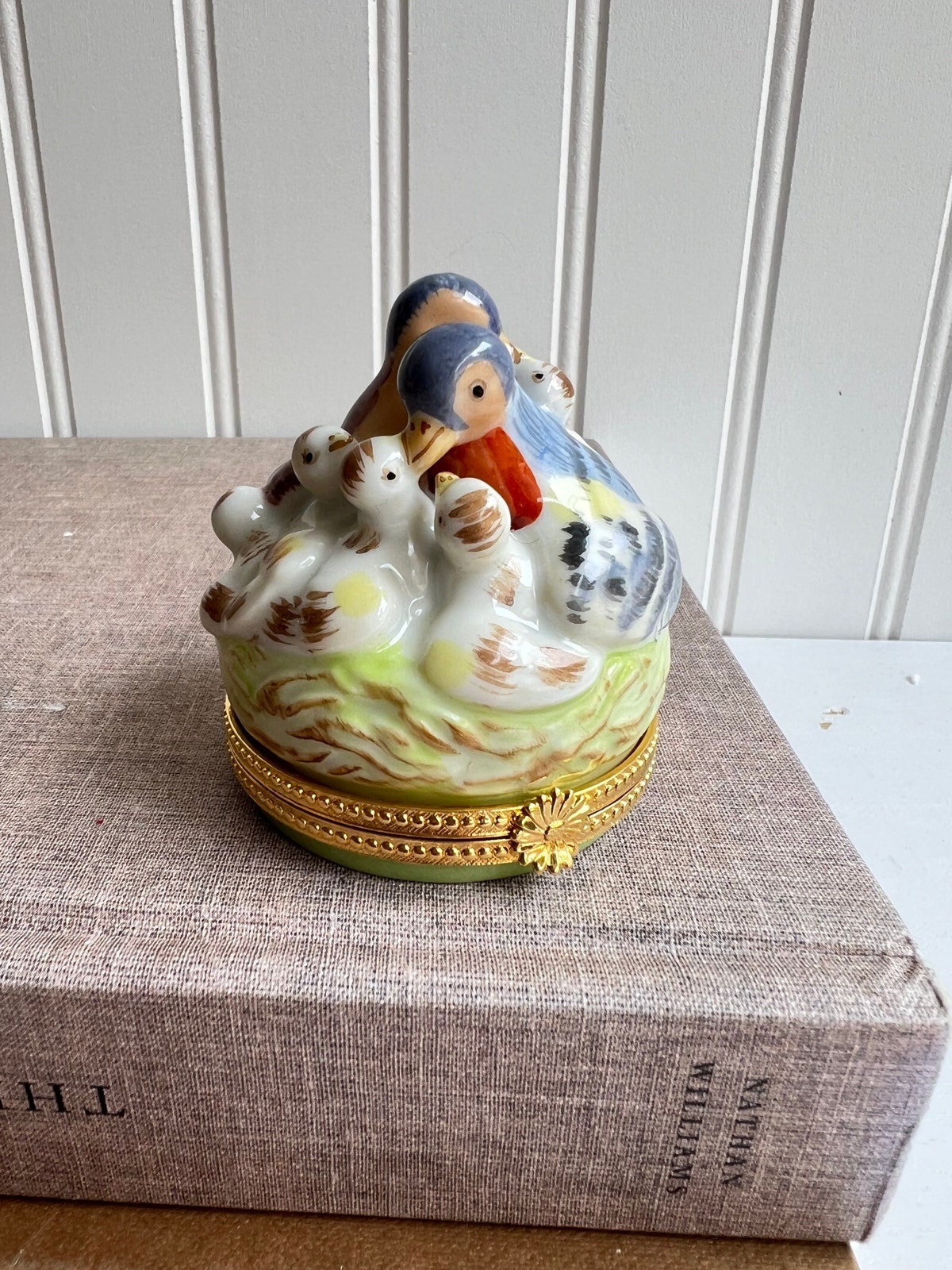 MMA Metropolitan Museum of Art Porcelain Birds Nest Trinket Box | Collectible Hand-Painted Keepsake Box