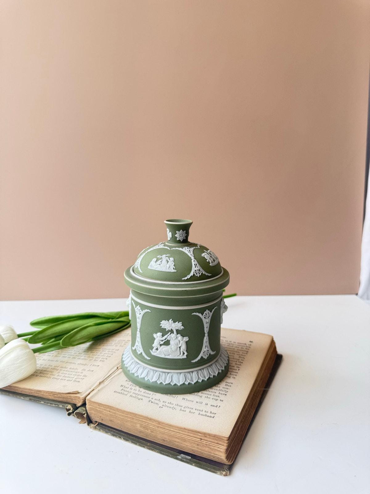 JASPER WARE アンティーク　イギリス　ビンテージ Antique Wedgwood Jasperware Rare - Etsy