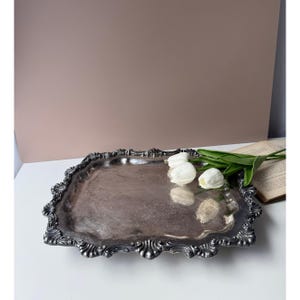 Bandeja rectangular ornamentada de plata F.B. Rogers vintage / 33 x 28 cm / Para tocador o caja de perfumes