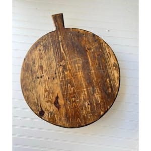 Vintage Large Round Footed Wooden Serving Board | 20.5" XL Breadboard Platter | Rustic Farmhouse Decor