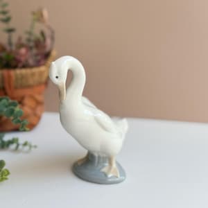 Vintage 1976 Nao by Lladro Goose Figurine | Spain Porcelain | Collectible Bird Statue image 1
