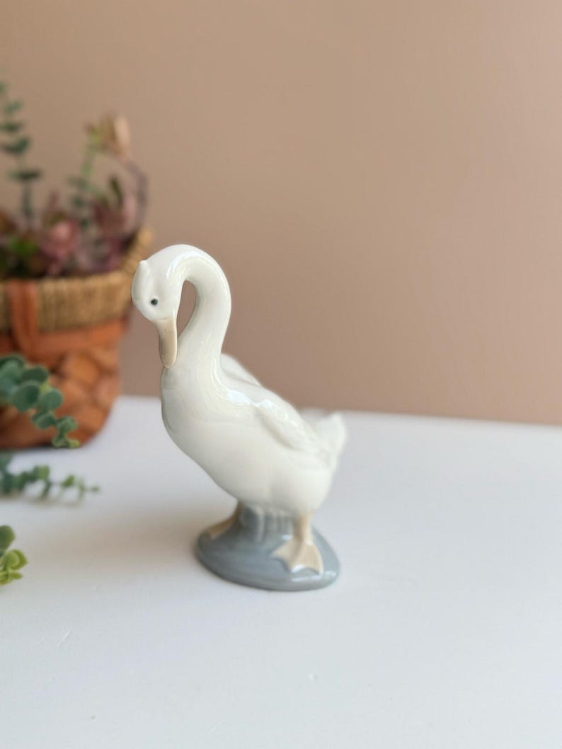 Vintage 1976 Nao by Lladro Goose Figurine | Spain Porcelain | Collectible Bird Statue image 1