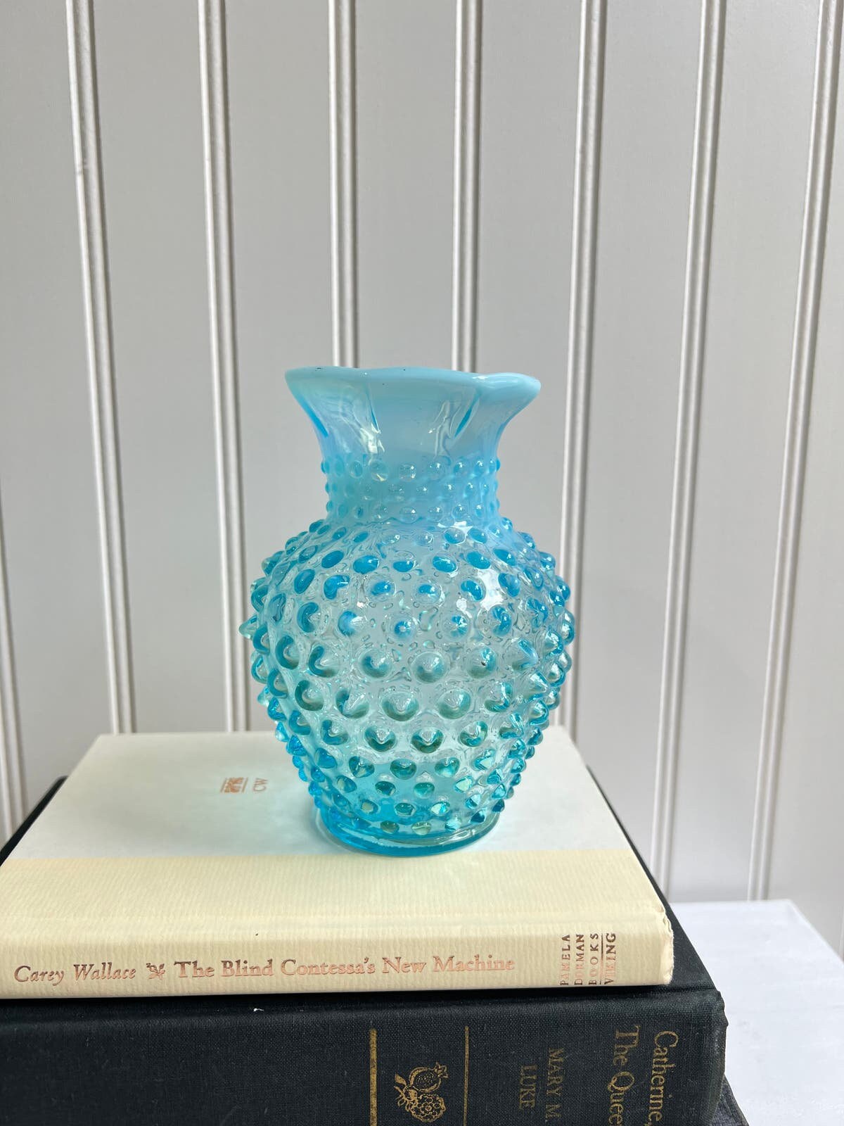 Fenton Glass Blue Opalescent Hobnail Mini Straight Edge Bud
