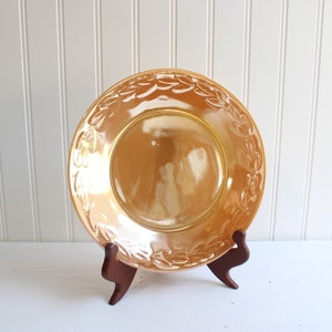 Vintage Fire King Peach Lusterware Round Laurel Leaf Plates 7&quot;