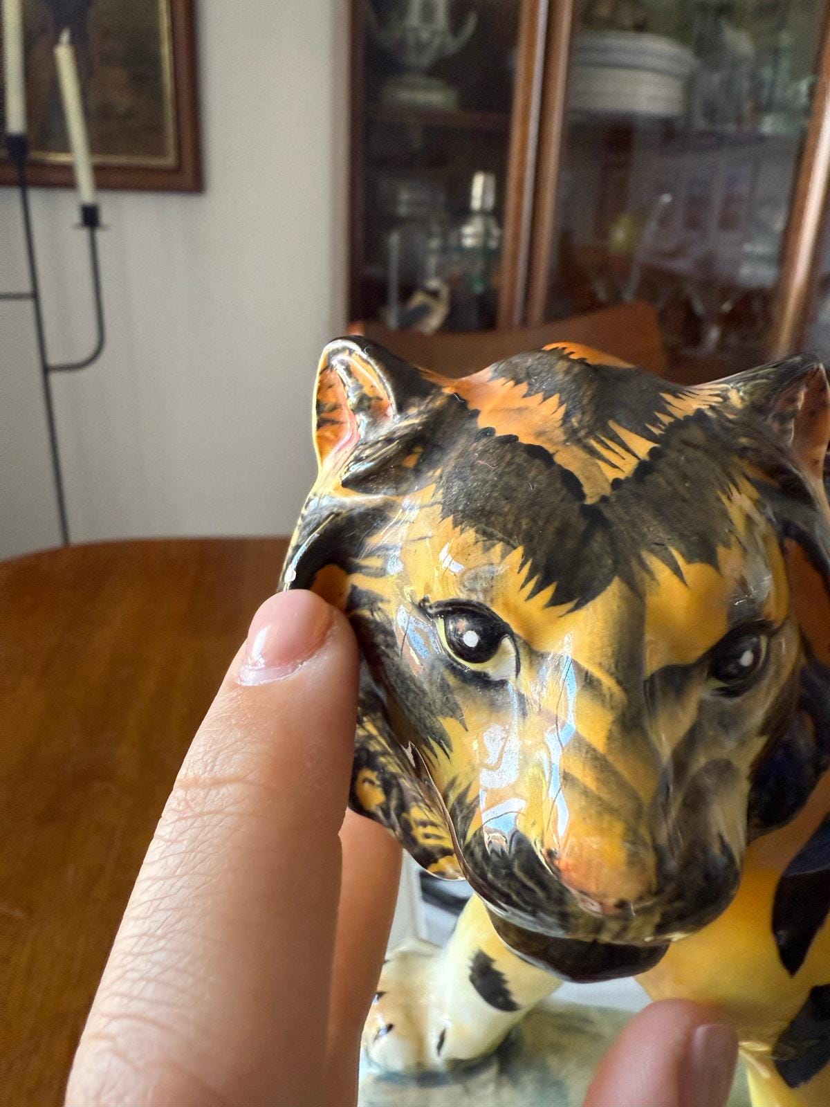 旧日本軍‼️ 観賞用‼️大きい‼️アンティーク‼️オブジェ‼️ダミー‼️中身は空‼️ Vintage Ceramic Tiger and Cub Figurine | Made in Japan