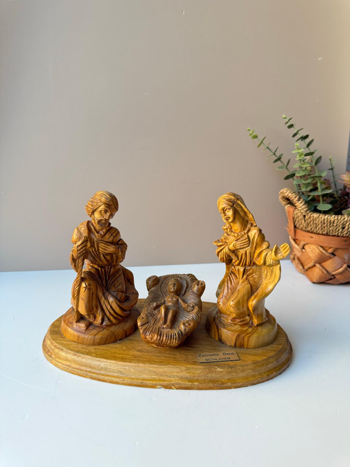 Vintage Zacharia Brothers Bethlehem Olive Wood Nativity Scene