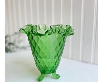 Fenton Springtime Diamond Optic Green Glass Vase | Ruffled