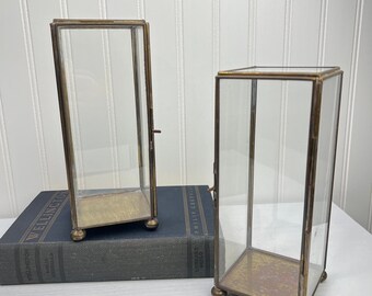 Vintage vidrio y latón Petite Curio Display Glass Gold Box Set de 2 8.5 de altura