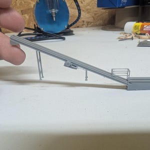 N Scale conveyor