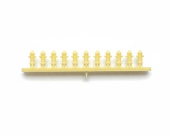 N Scale 1/160 Fire Hydrants Set of 16 | Whistle Stop Models