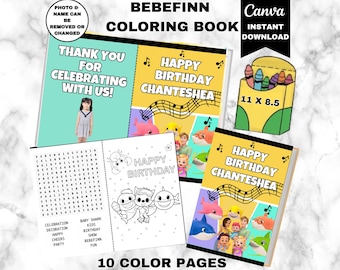 Op de afbeelding: Een kleurboek met Baby Shark-personages met de tekst "Happy Birthday Chanteshea" en "10 Color Pages". De kaft is geel, blauw en paars met een muzieknootontwerp. Het boek is 28 cm bij 21,5 cm.