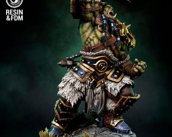 Thrall Warcraft III Statuetta dipinta a mano, Statua di Sciamano Orco, Capo dell'Orda da collezione, Figurina di guerriero fantasy, Regalo personalizzato per giocatori, Warcraft